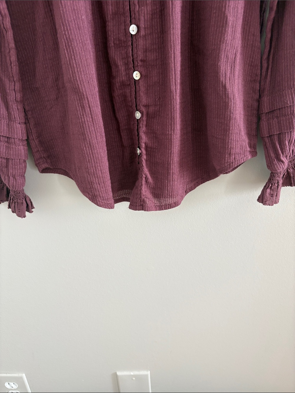 Faherty Mauve Ruffled Pintuck Button-Front Blouse - Picture 4 of 7